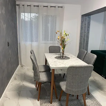 Apartament La Matei شقة *